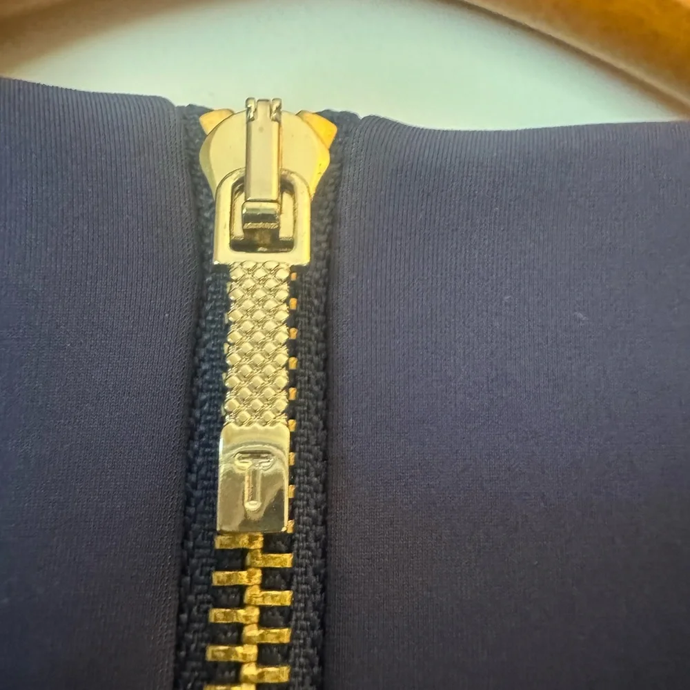 Ted Baker Elegant Navy and Gold Women's Dress - Picture 4 of 6